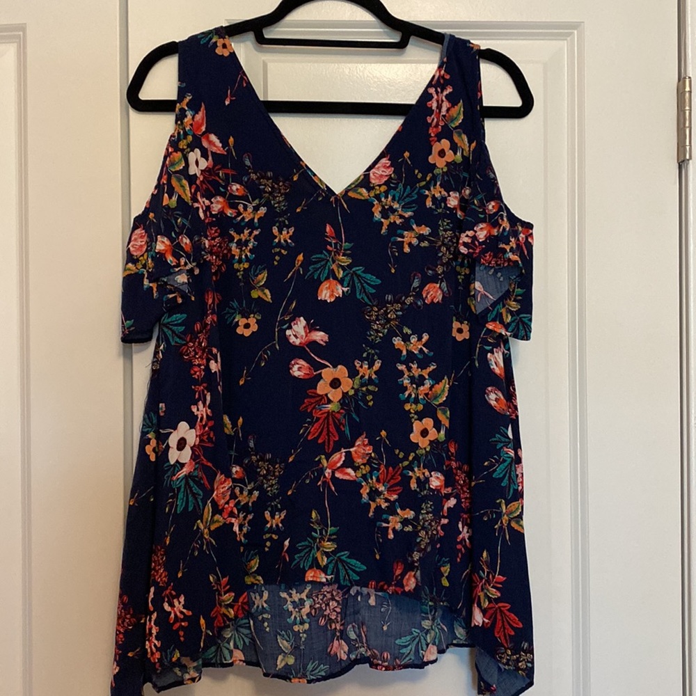 Navy Blue cold shoulder floral top in size XL